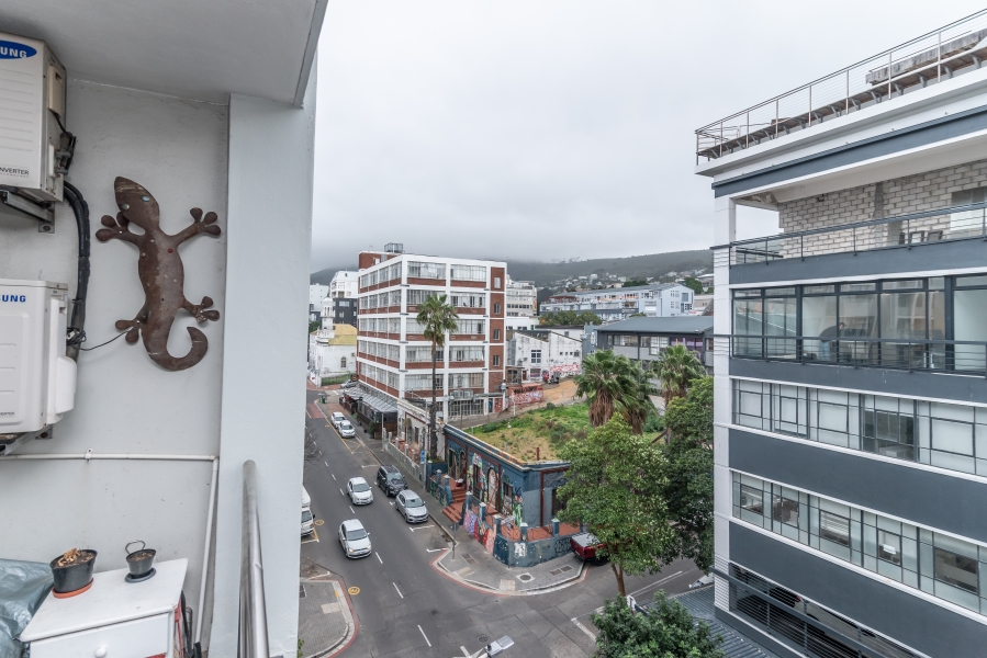 2 Bedroom Property for Sale in Cape Town City Centre Western Cape